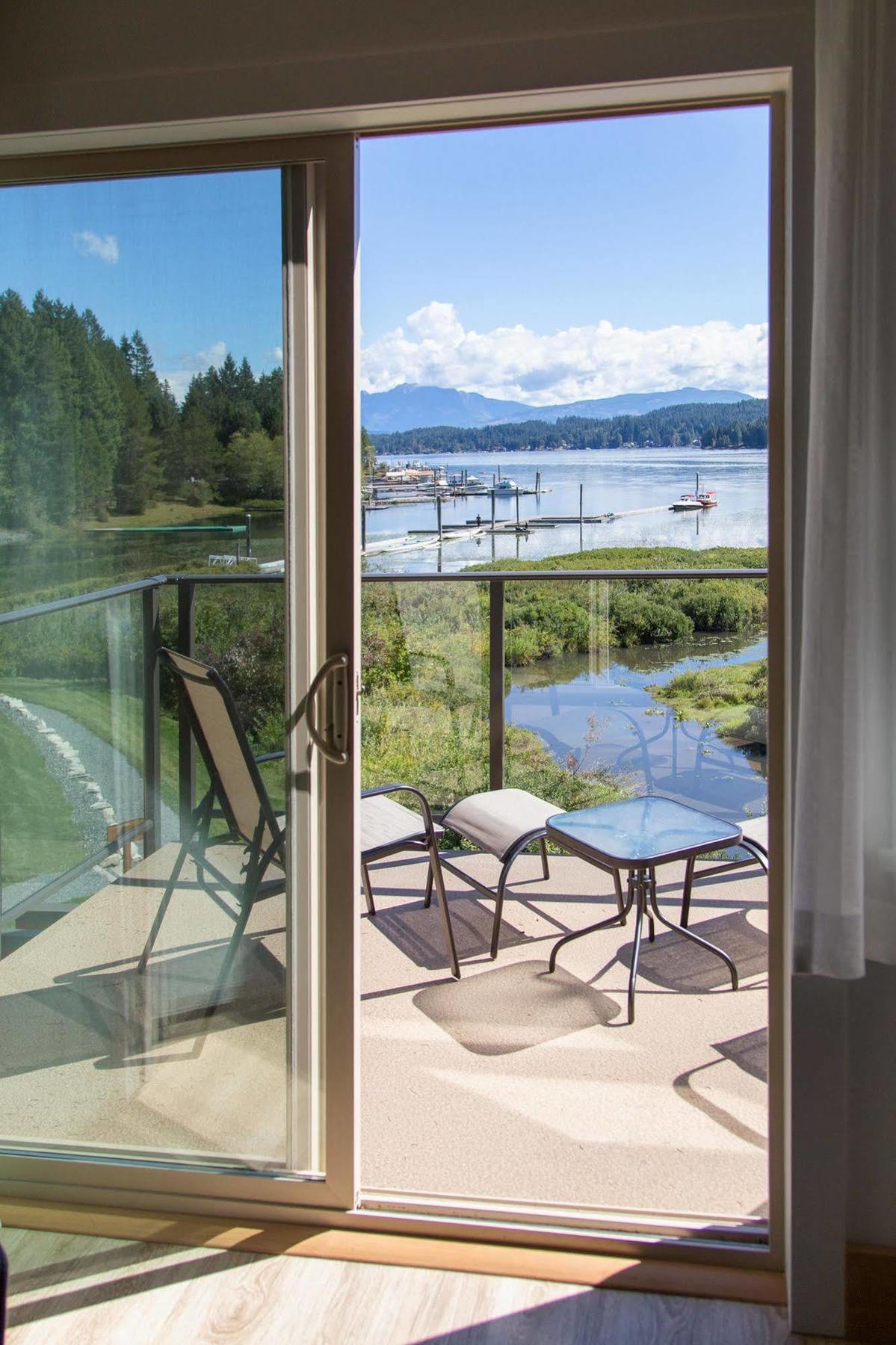 Sproat Lake Landing Resort Great Central Kültér fotó